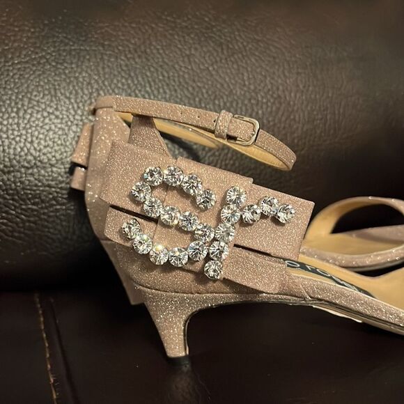 SALE!!! Sergio Rossi Glitterama Blush Pink Gem Logo Strappy Kitten Heel - Picture 7 of 8